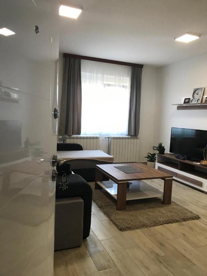 Mm Apartmani Βελιγράδι Εξωτερικό φωτογραφία
